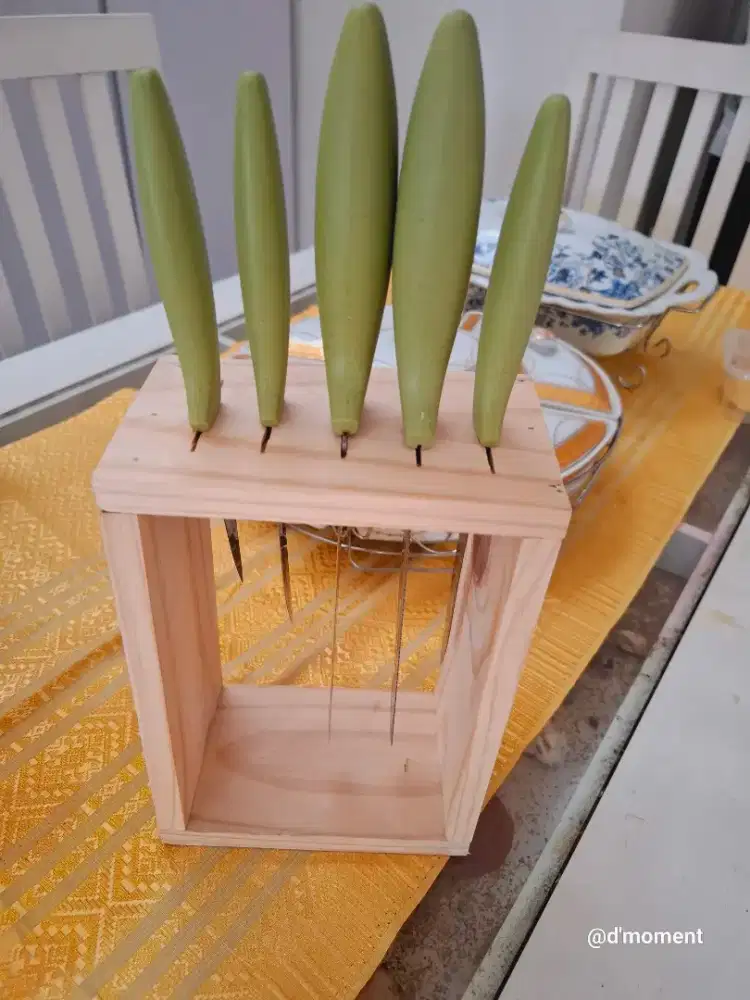 Tempat pisau jati belanda