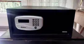 Krisbrow Deposit Box