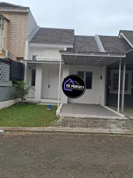 Di Sewakan Rumah Unfurnish Rapi Cluster Terdepan. Kota Wisata Cibubur