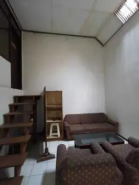 Tanah dan Bangunan Hitung Tanah di Jl. Stasiun Barat, Bandung