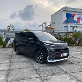 Toyota Voxy 2023 LOW KM