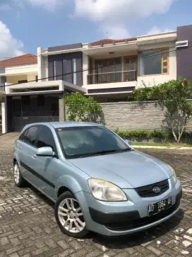 Kia Pride / Kia Rio Hatcback MT 2007 istimewa city,jazz