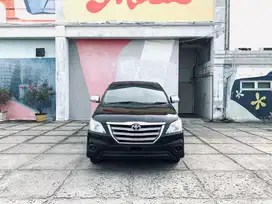 Innova 2.5 E MT DIESEL 2015