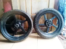 Velg Yamaha Vixion depan belakang