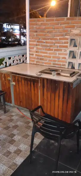 Dhapu Air Panas Untuk buat minuman Kopi dan teh dan komporNya Nego.