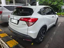 HRV 2018 E CVT SGT TERAWAT.LANGSUNG OWNER TGN1