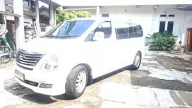 H1 hyundai ROYALE BENSIN 2012 matic bensin
