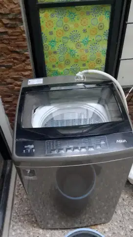 Mesin cuci elektrik 1 tabung Aqua 9 kg