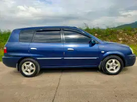 Dijual KIA Carens II Manual