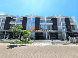 MILIKI RUMAH SULTAN DAN MEWAH 3 LANTAI PANTAI INDAH KAPUK GOLF PIK