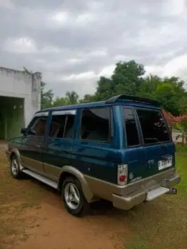 Mobil Kijang Siap Pakai
