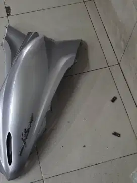 Body kiri kanan yamaha filano silver
