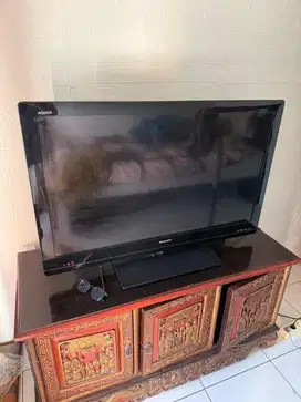 TV LCD SHARP AQUOS 40 INCH