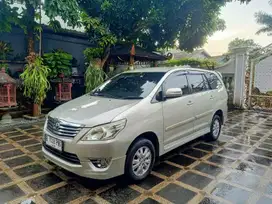 Toyota Kijang Innova 2012 Bensin