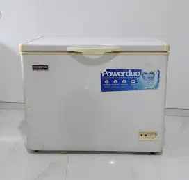 FREEZER BOX MODENA 205 LITER