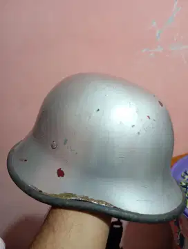 Helm jadul lumayan