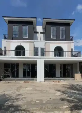 Rumah 3lantai Dekat Exit Tol Gayamsari Pedurungan Semarang De Villa