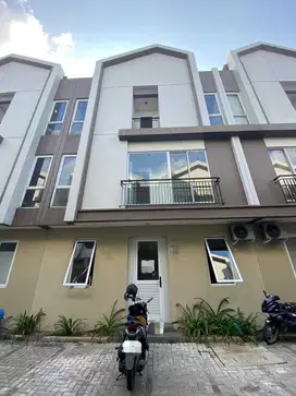 DIJUAL CEPAT ,BU ! TURUN HARGA RUKO ZENA MOZIA BSD CITY