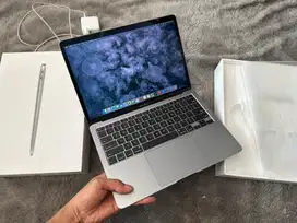 macbook air 2020 8/512GB