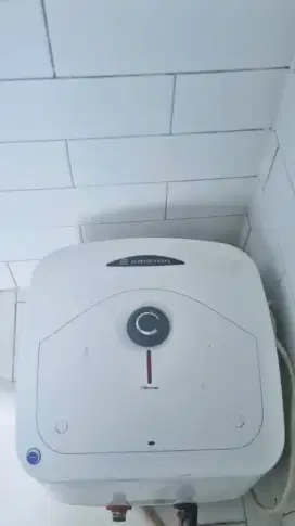 Water Heater Ariston 15L