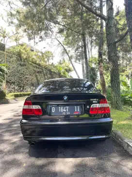 BMW 318i 2004 Bensin