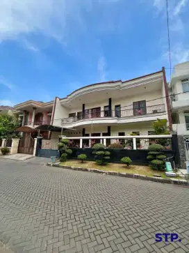 Dekat mall! Rumah mewah mediteranian di Darmo Hill Surabaya Barat