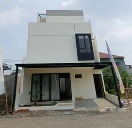DIJUAL RUMAH MURAH DEKAT MRT LEBAK BULUS