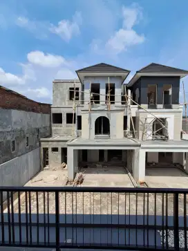 Rumah 3lt 215/104 dekat AKPOL dan Exit Tol Jatingaleh Semarang