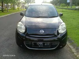 Nissan March 2011
