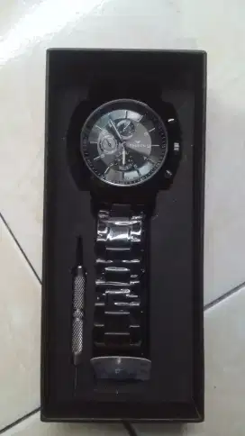 Jam pria FNGEEN