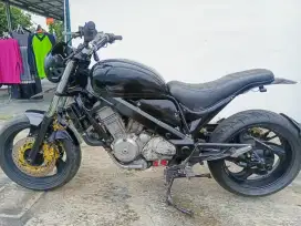 Honda NT650cc,v engine