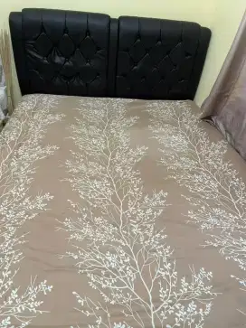 KASUR DIPAN & Meja Dapur Pemakaian blm 1 Tahun