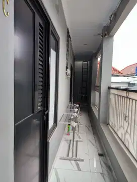 KOST PUTRI DEKAT STASIUN LENTENG AGUNG