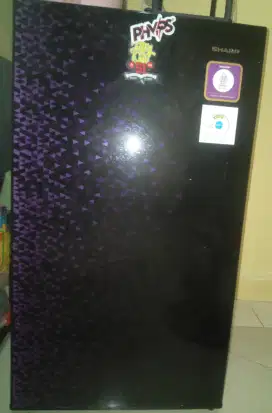 Kulkas pakaian sendiri