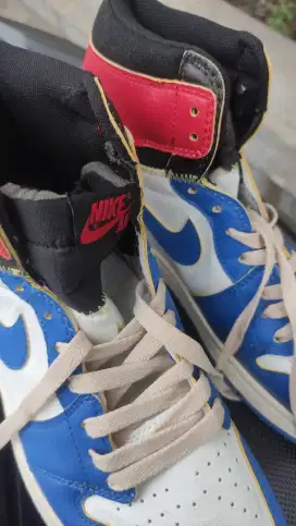 Sepatu Nike Jordan mid