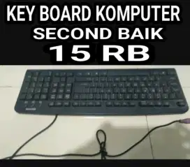 KEY BOARD SECOND KONDISI BAIK NORMAL , LOK SDA