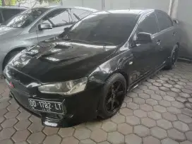 Mitsubishi Strada Triton DC 4x4 manual istimewa