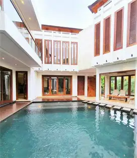 Rumah Di Pondok Indah Cantik Ada Kolam Renang  3027