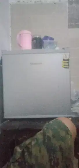 Dijual kulkas kotak 1 pintu merk changhong  normal