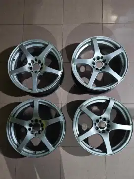 Velg 17 Lubang 5 x 100/114,3