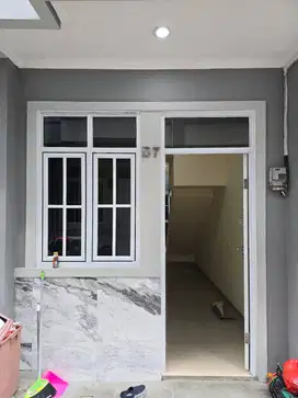 Disewakan Rumah 2 Lantai Siap Huni