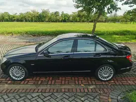 Mercedes-Benz C300 2011 Bensin