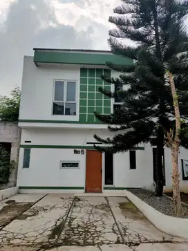 Rumah Murah Rasa Villa Dekat Akses Toll BORR dan Stasiun KAI Cilebut