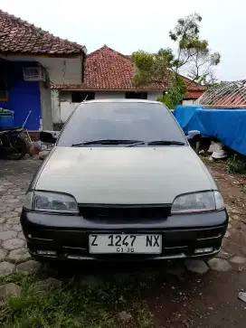 Suzuki Esteem 1.3