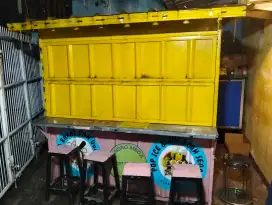 Di jual box container utk dagang  berikut asesoris 4,5 JT nego