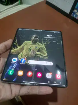 Samsung fold 4 dan iphone 8 plus dijamin ok