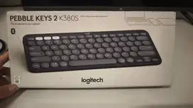 Keyboard Logitech Wireless Bluetooth Pebble Keys 2 K380s Warna Hitam