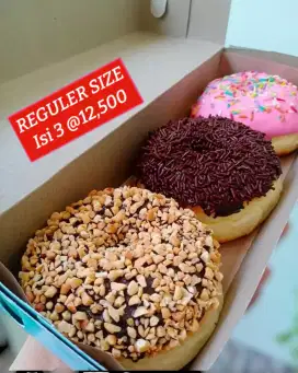 Donat reguler 12,500 isi 3pcs topping by request