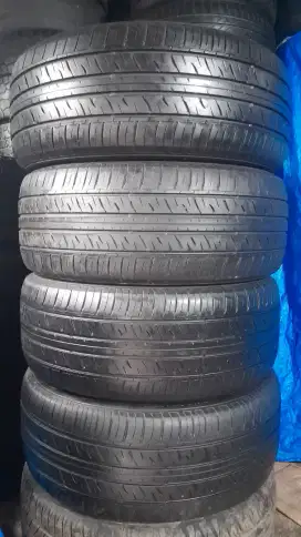 Ban copotan Landcuser Dunlop grentek PT2A 275/50 R21 80% 2021.4pcs