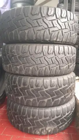 Ban copotan Fortuner Toyo open contry M/T 265/60 R18 80% 2020..4pcs